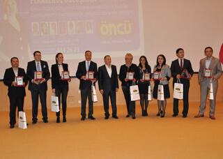 oncu_plaket_toreni
