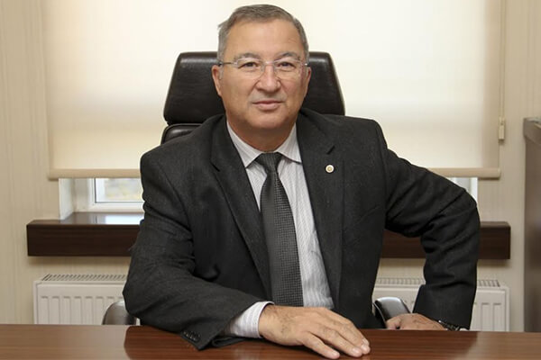 Ankara Üniversitesi Gıda Güvenliği Enstitüsü Müdürü Prof. Dr. Nevzat Artık